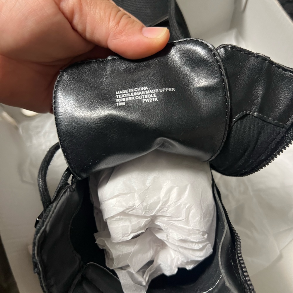 Boots 🥾 - Picture 12 of 16